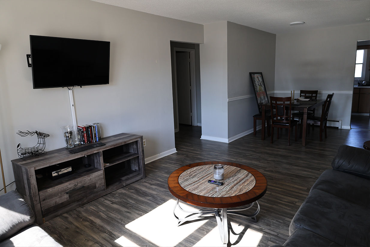 Photos keep it simple housing